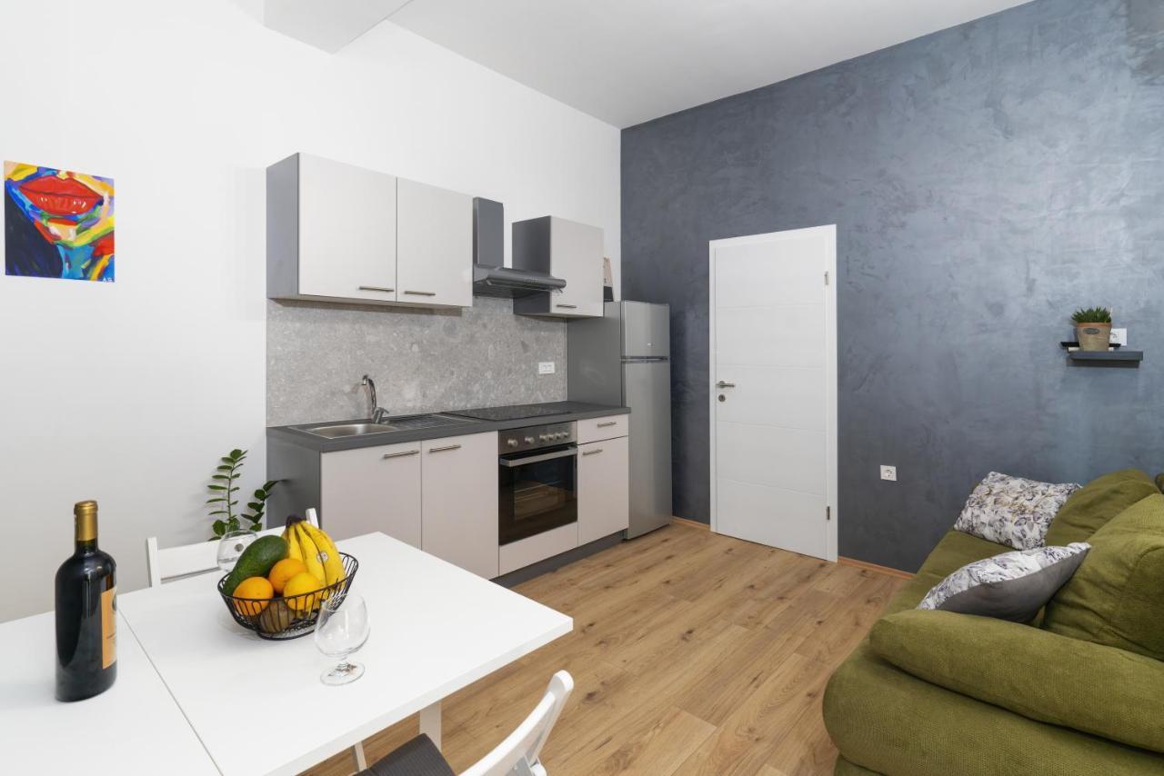 Stunning Apartment In Quiet Street Near Center With Free Parking 4 Floor Риека Экстерьер фото